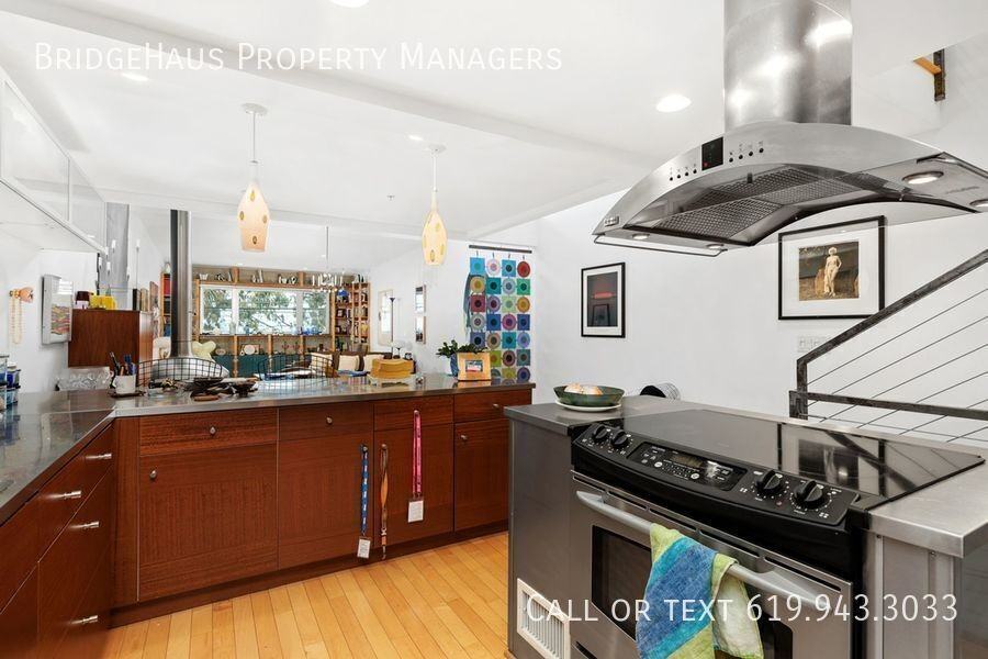 3033 India St #4 - Photo 7 of 26