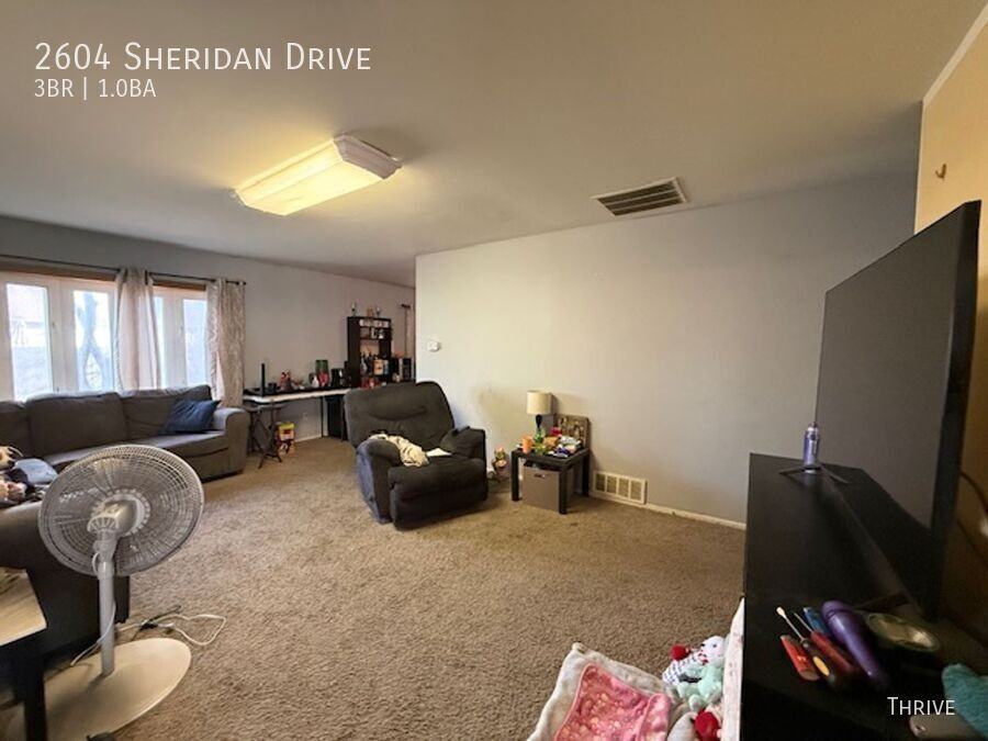 2604 Sheridan Dr - Photo 2 of 9