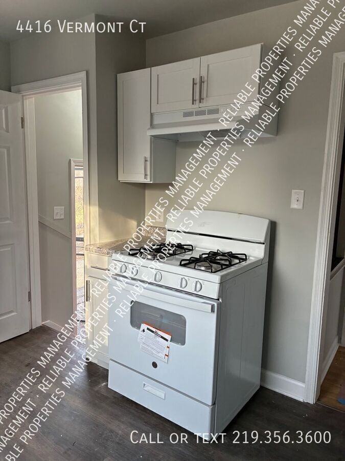 4416 Vermont Ct - Photo 6 of 9