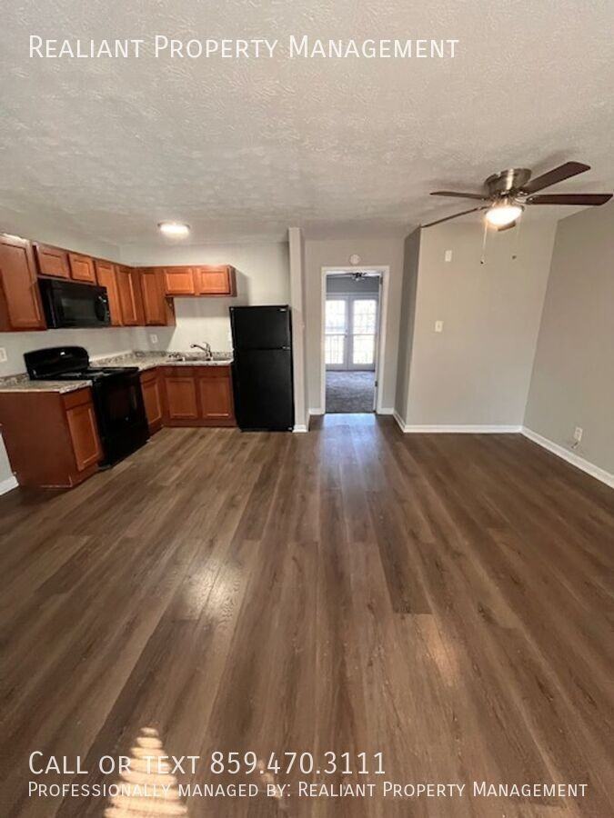 2021 Cambridge Dr #14