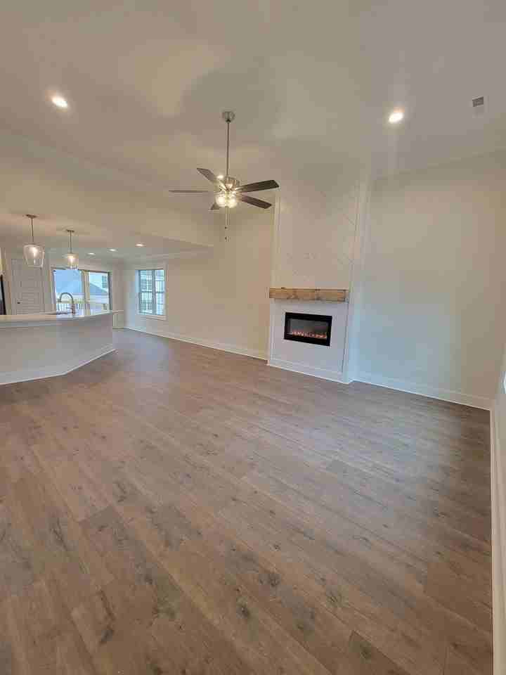 889 Limestone Way - Photo 2 of 18