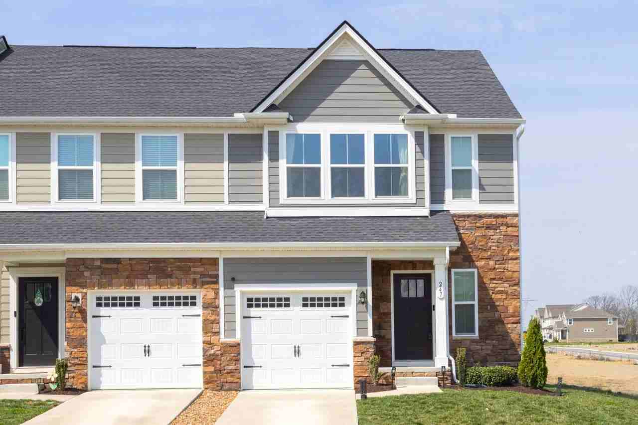 247 Pryor Dr - Photo 3 of 43