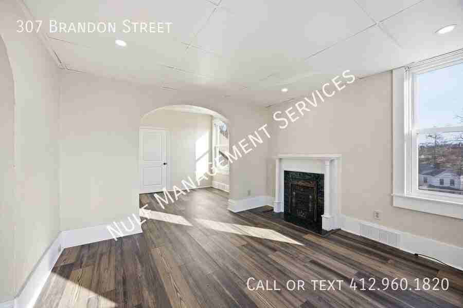 307 Brandon St - Photo 3 of 9