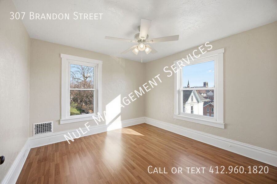 307 Brandon St - Photo 7 of 9