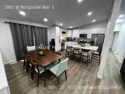 3881 W Ridgeview Way - Photo 3 of 11