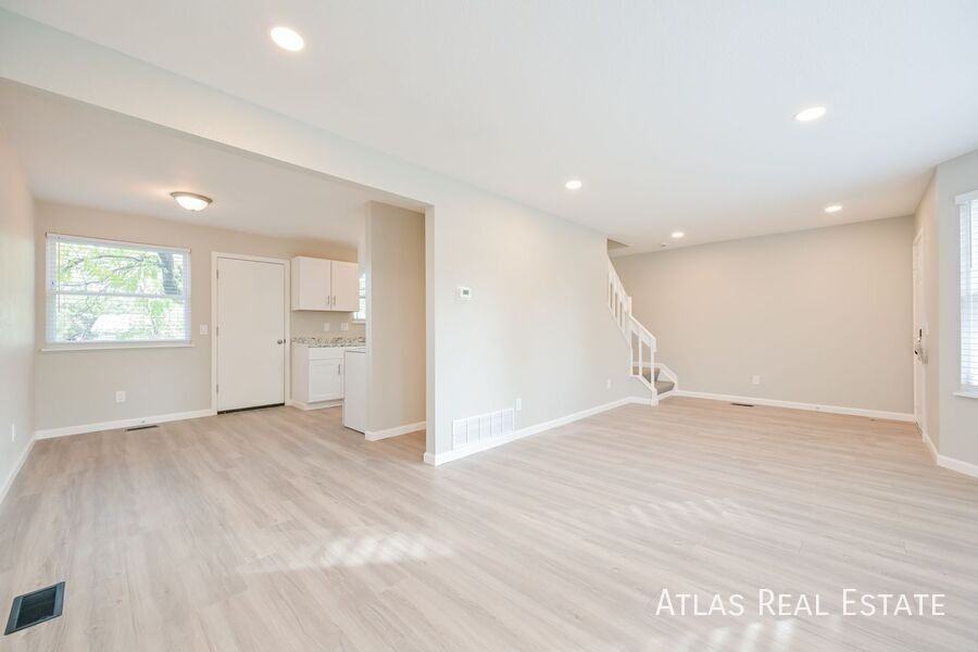 11403 E Ellsworth Pl - Photo 3 of 24