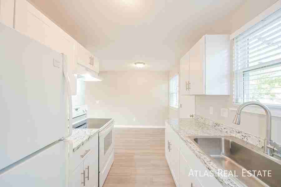 11403 E Ellsworth Pl - Photo 7 of 24