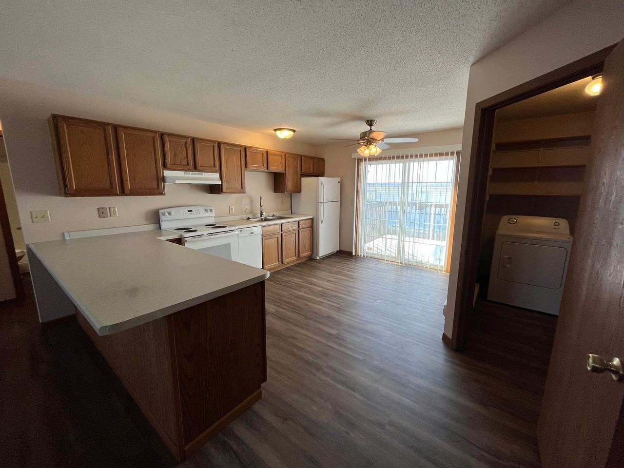 201 E Veterans St #D - Photo 4 of 13