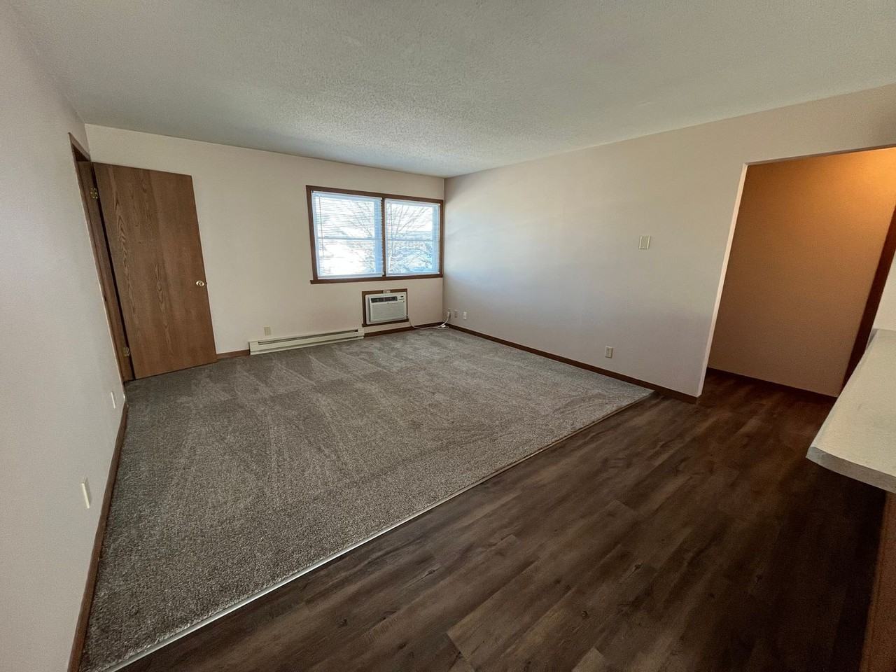 201 E Veterans St #D - Photo 6 of 13