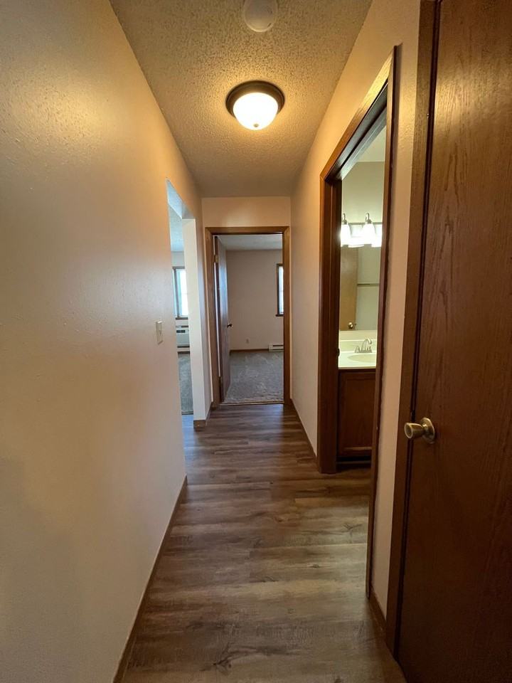 201 E Veterans St #D - Photo 7 of 13