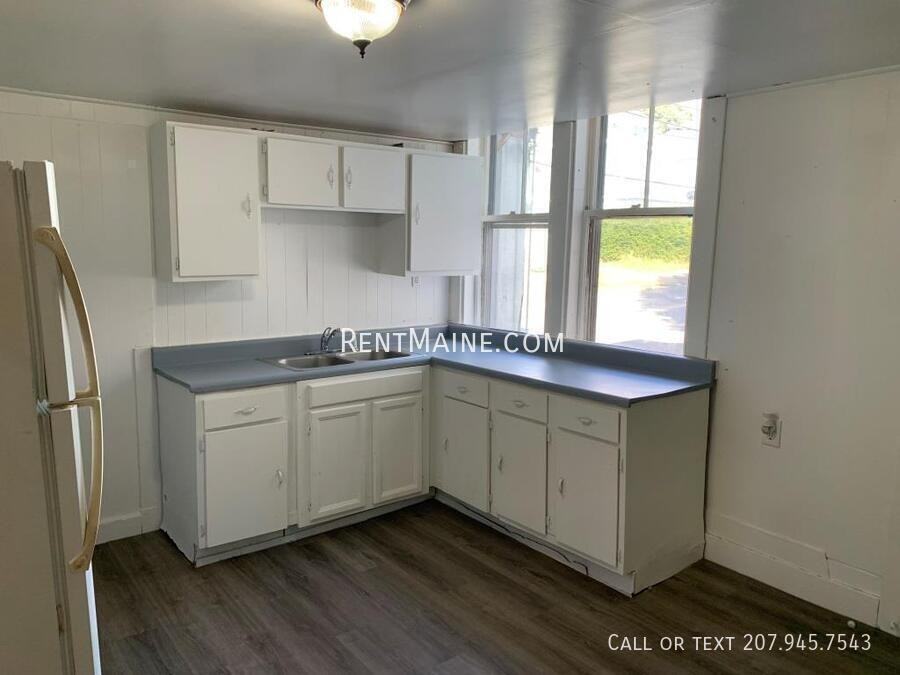 97 Center St #2 - Photo 3 of 14