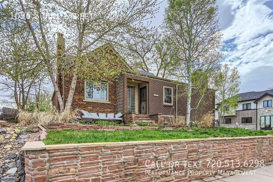 1096 S Vine St - Photo 3 of 43