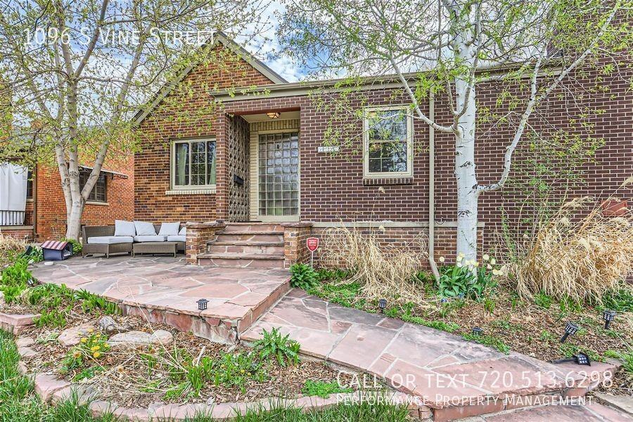 1096 S Vine St - Photo 4 of 43