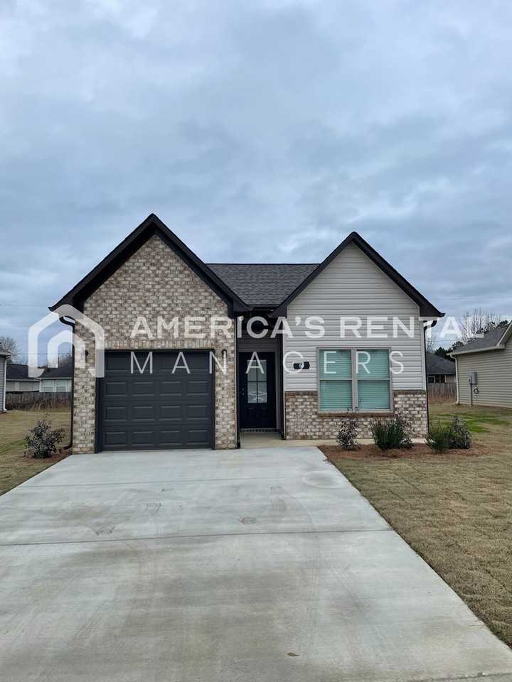 60 Cole Ln - Photo 2 of 31