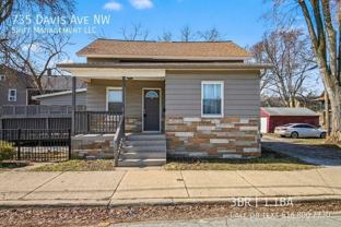 735 Davis Ave Nw - Photo 1 of 1
