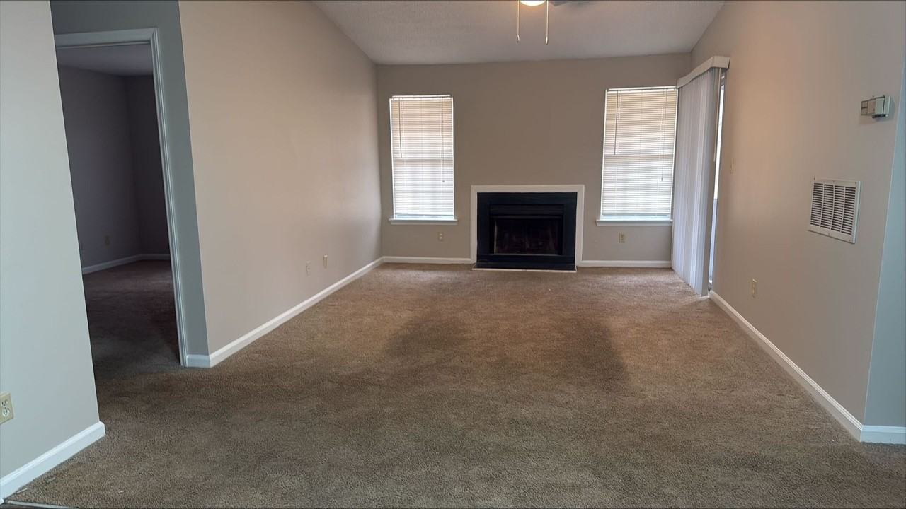 3722 West Ave Apt D - Photo 3 of 9