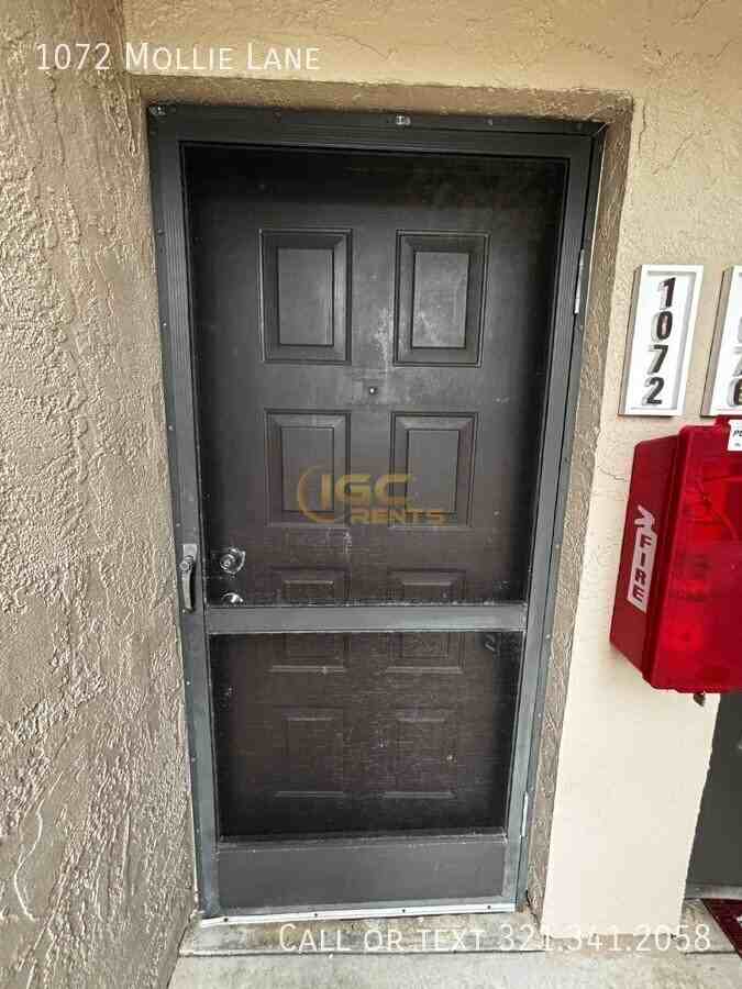 1072 Mollie Ln