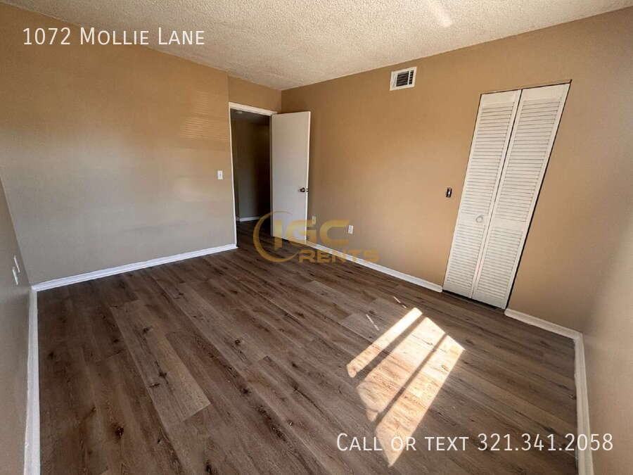 1072 Mollie Ln - Photo 6 of 14