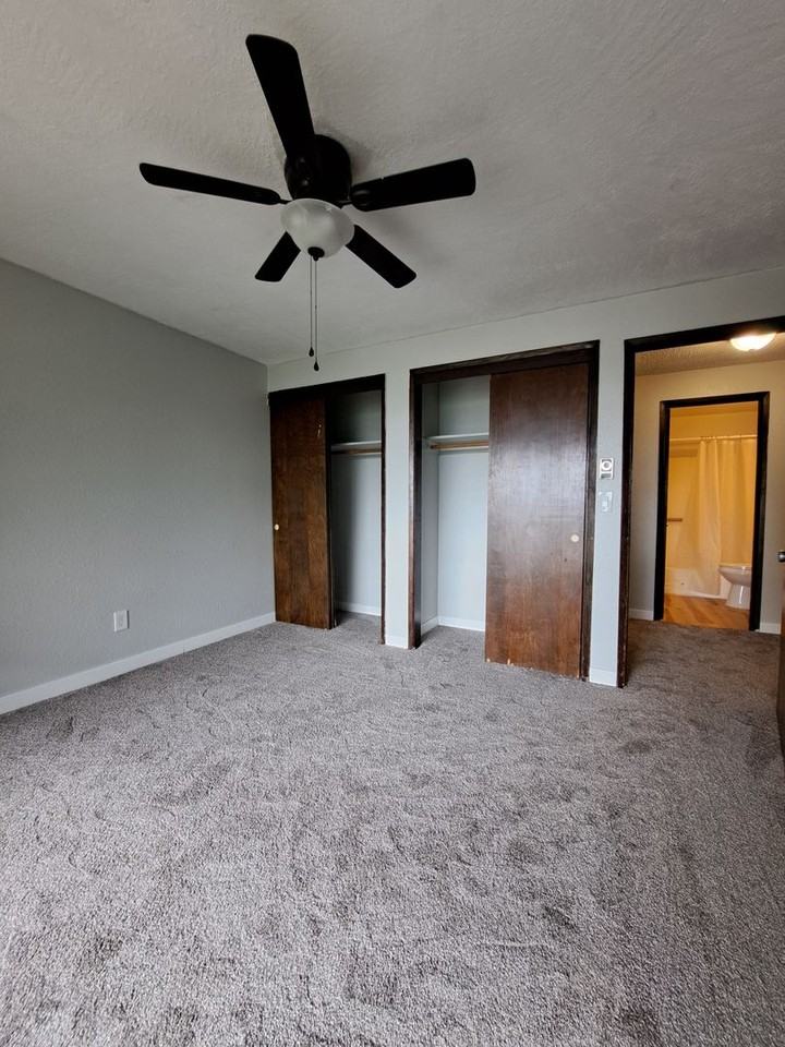 231 S Lafayette Ave - Photo 4 of 14