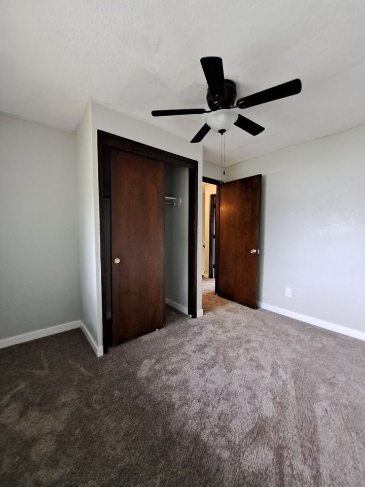 231 S Lafayette Ave - Photo 6 of 14