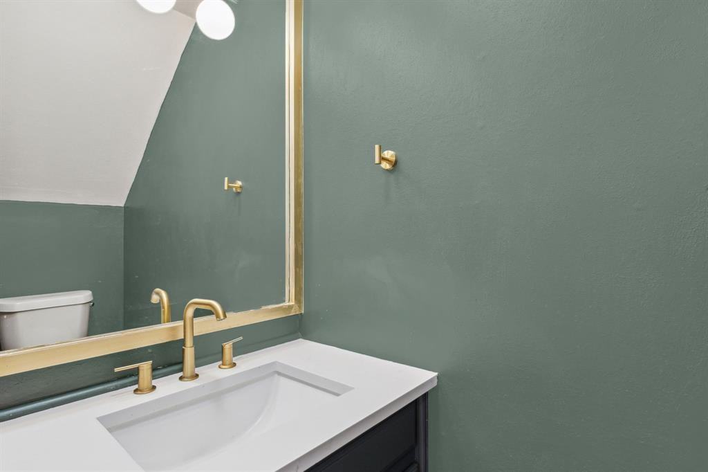 4111 Herschel Ave #4111-2 - Photo 2 of 20