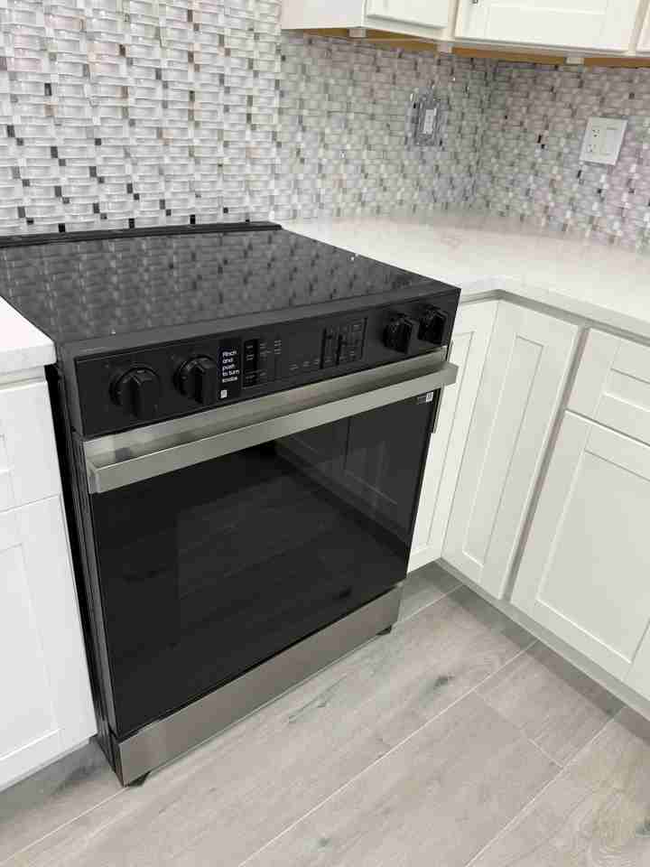 216 Normandy E #216E - Photo 4 of 35