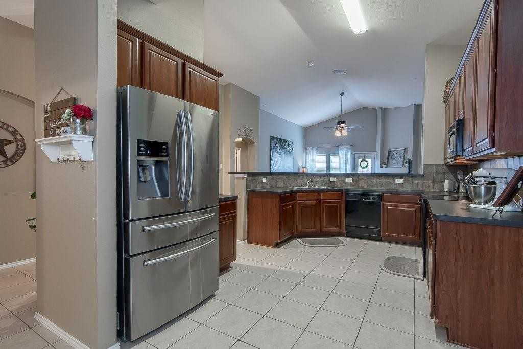 5313 Comanche Wells Dr #5313 - Photo 6 of 25