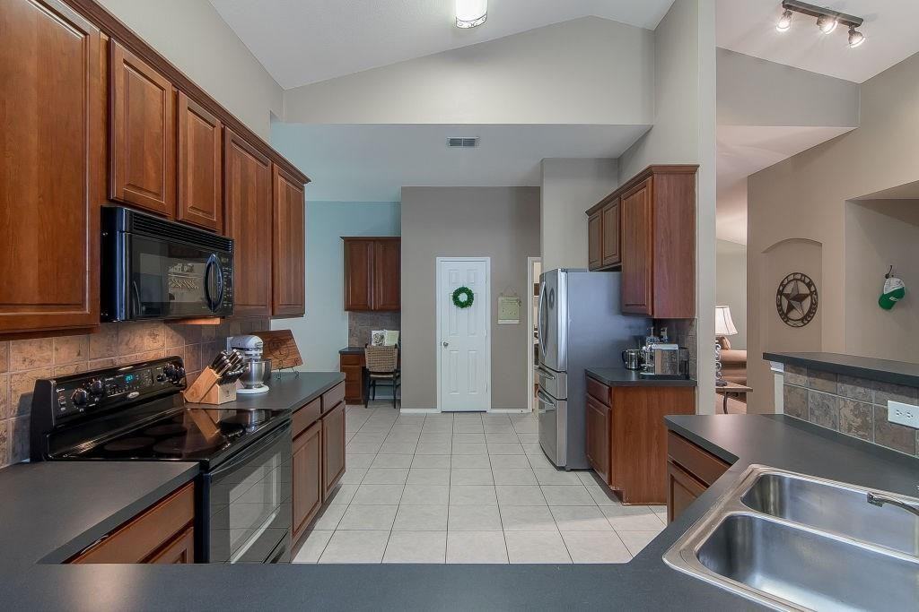 5313 Comanche Wells Dr #5313 - Photo 7 of 25