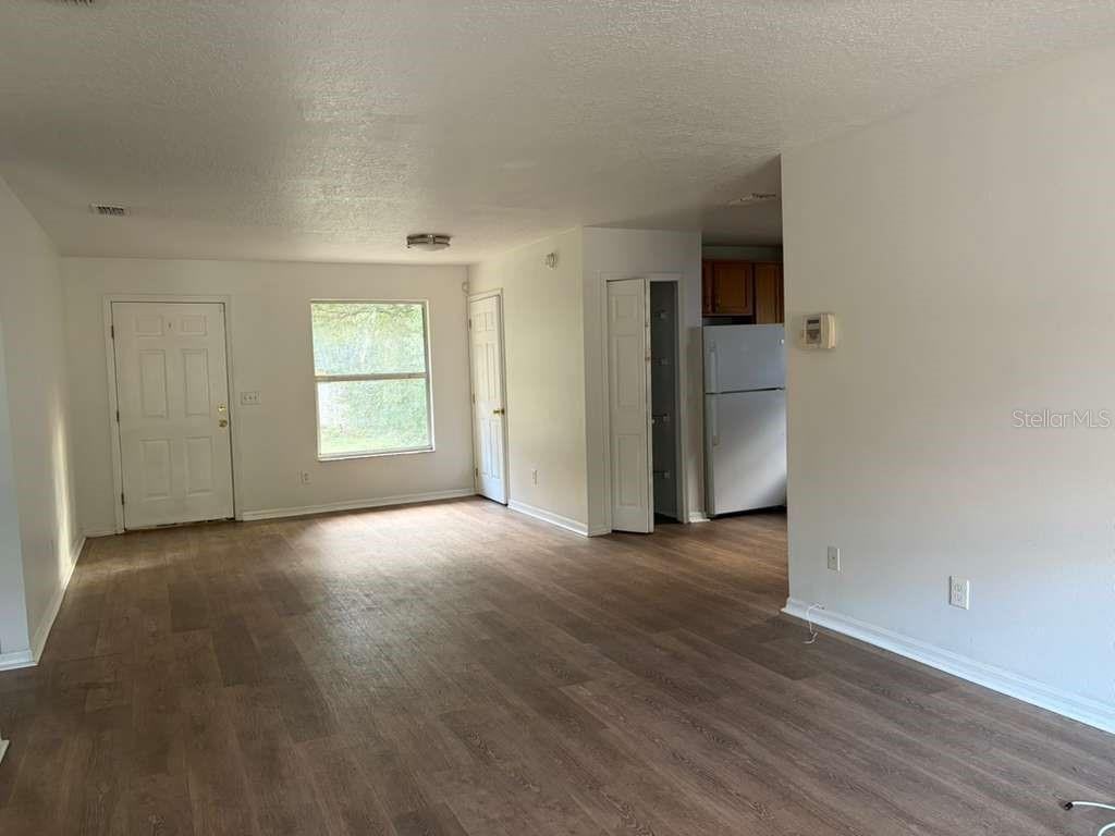 548 E Walts Ave #548 - Photo 5 of 26