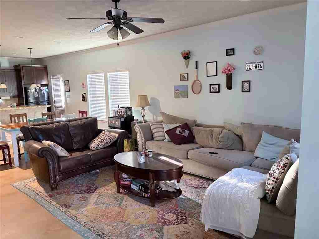 3411 Cullen Trl #3411 - Photo 4 of 9