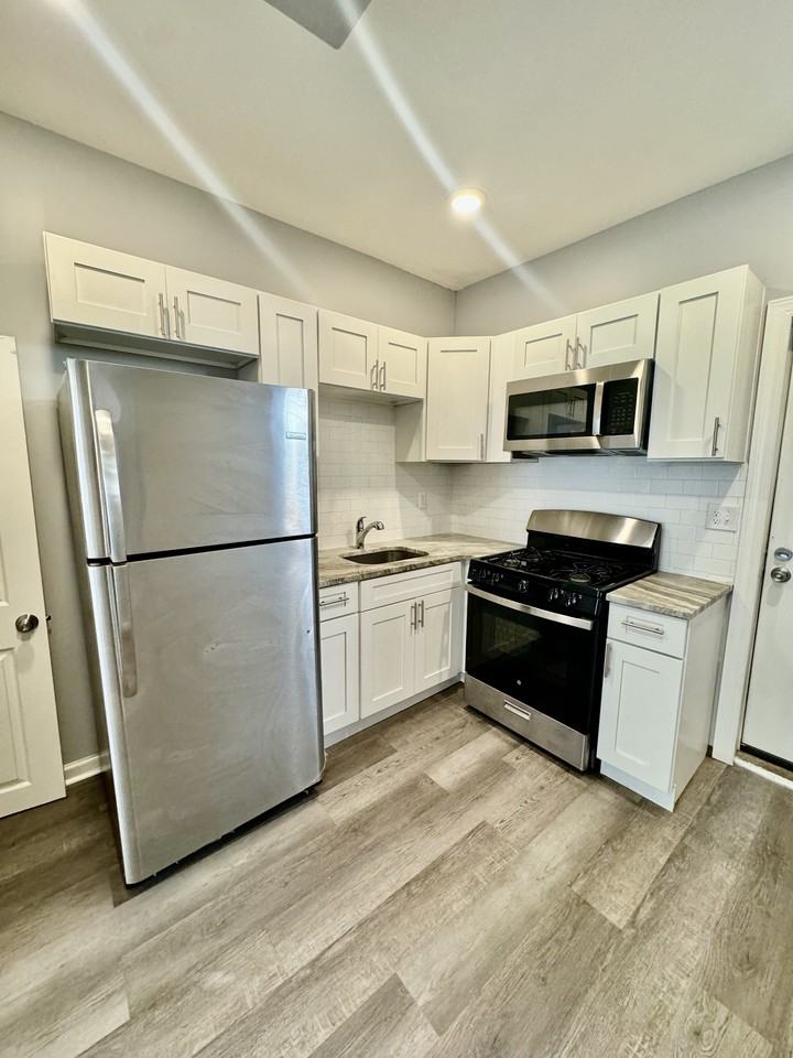 2661 N Colorado St - Photo 2 of 12