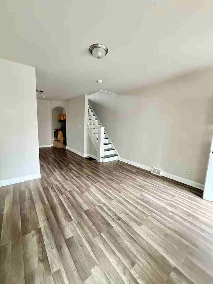 5537 Harmer Street - Photo 2 of 19