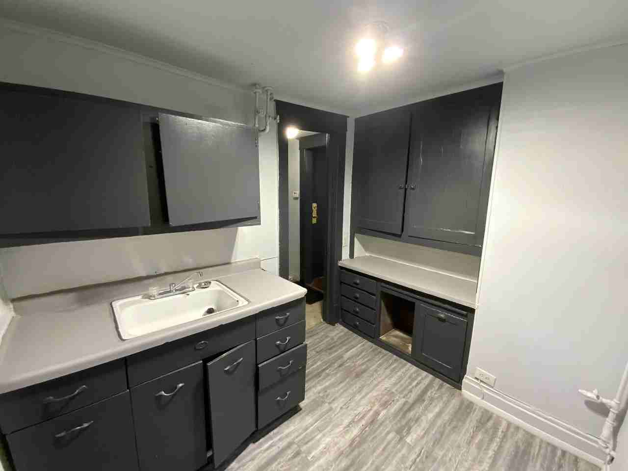 N Collett St - Photo 2 of 15