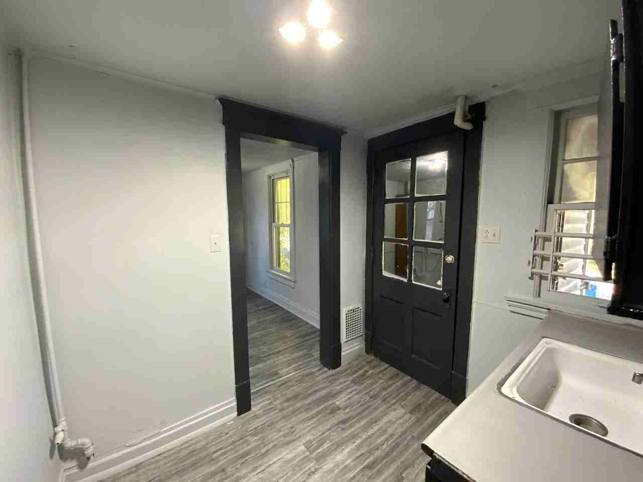 N Collett St - Photo 3 of 15