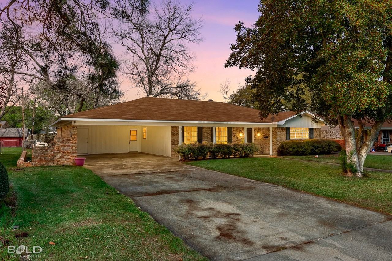 2307 Melrose Ave - Photo 2 of 38