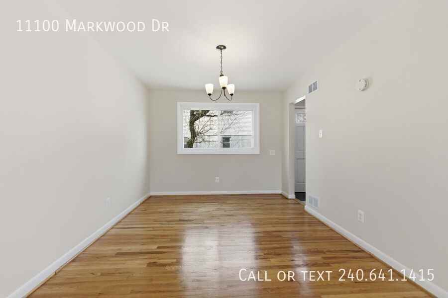 11100 Markwood Dr - Photo 4 of 19