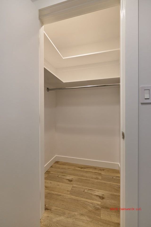 324 N Oakhurst Dr LLC - Photo 4 of 24