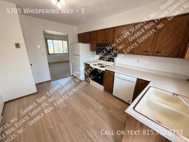 5705 Whispering Way #3 - Photo 7 of 11