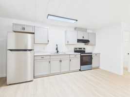 featured image of 902 Gilmore St #H