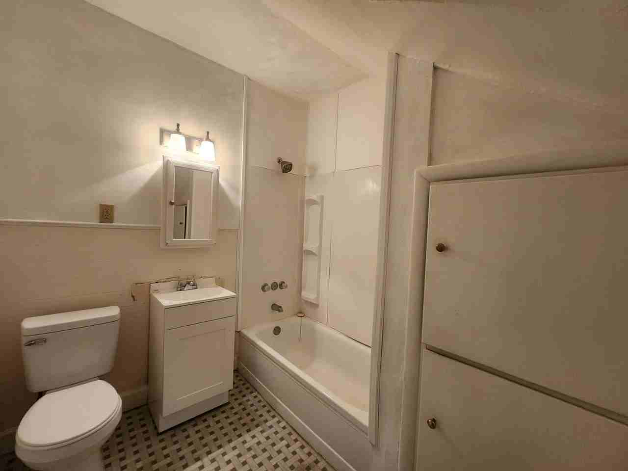 1017 S 25th St - Photo 7 of 21