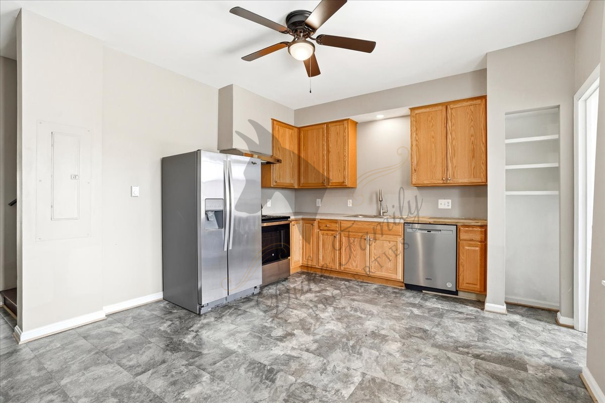 608 N Queen St #608 - Photo 3 of 18