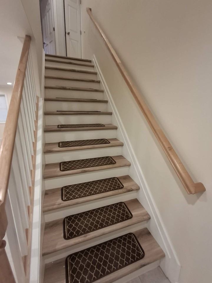 49 Hillside Ave - Photo 3 of 10