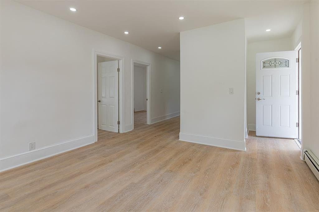 205 Ives St #2 - Photo 7 of 9