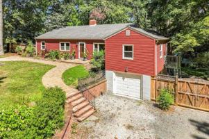 featured image of 10710 Rosehaven St