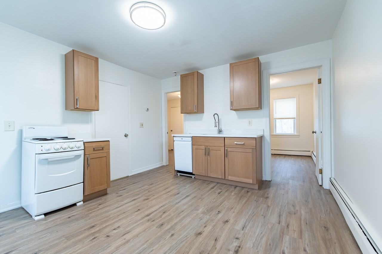 65 Preston St #2 - Photo 3 of 13