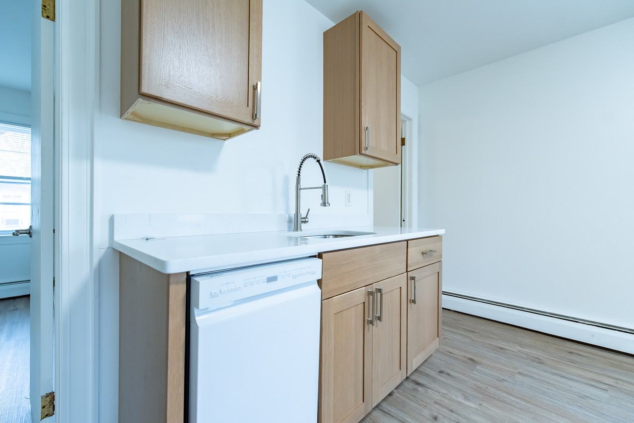 65 Preston St #2 - Photo 5 of 13