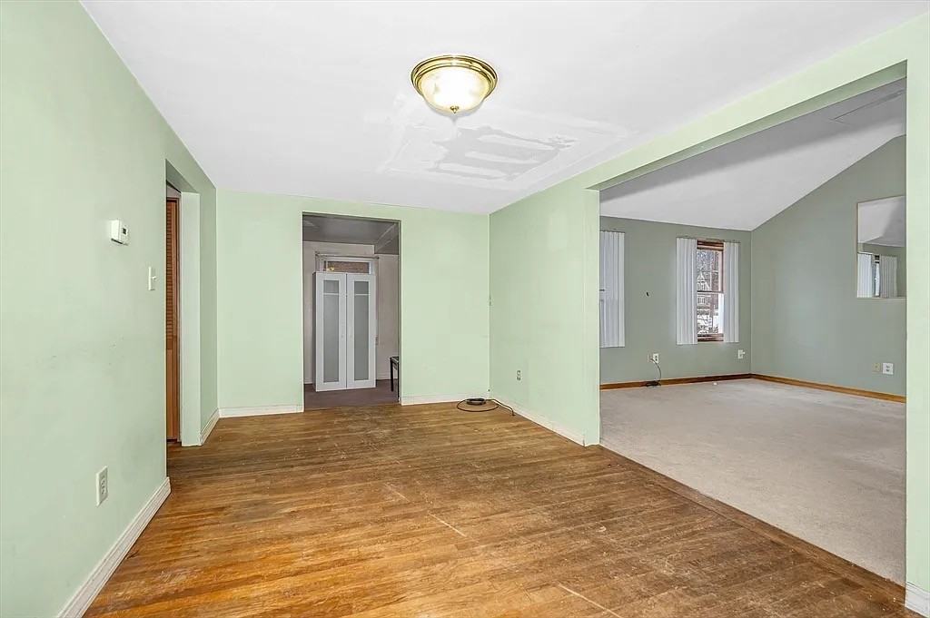 126 Groton Rd - Photo 3 of 10