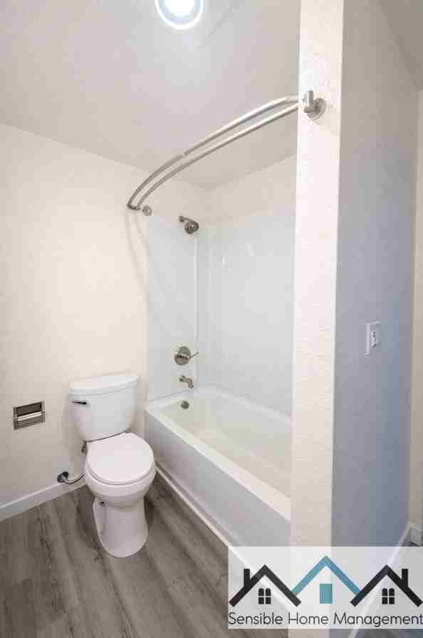 1018 76th Street Ct E #C - Photo 4 of 9