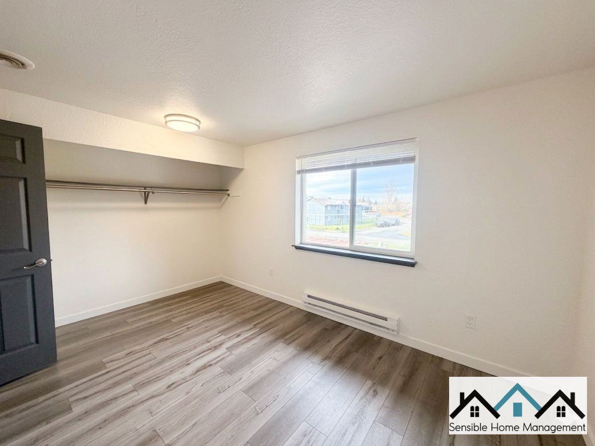 1018 76th Street Ct E #C - Photo 6 of 9