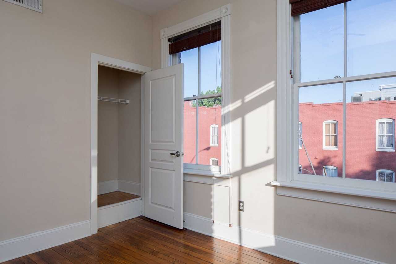 411 N Adams St - Photo 7 of 10